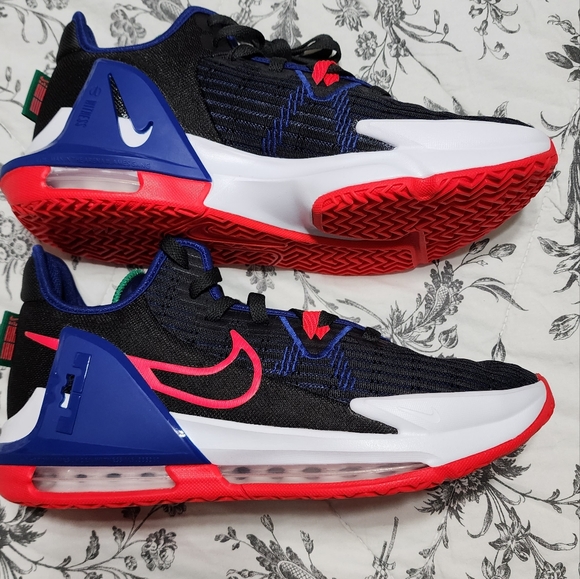 Nike LeBron James witness 6 black/blue/red - Picture 3 of 6